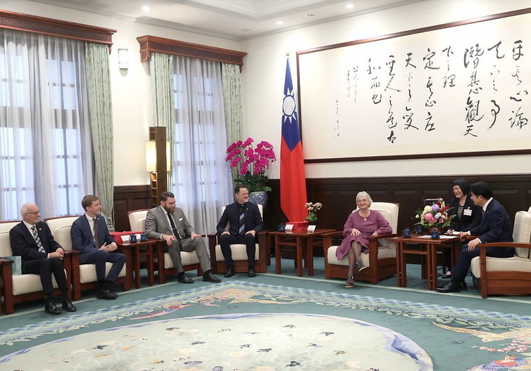 賴總統接見丹麥國會議員訪團 盼在綠能轉型及經貿領域持續交流合作
