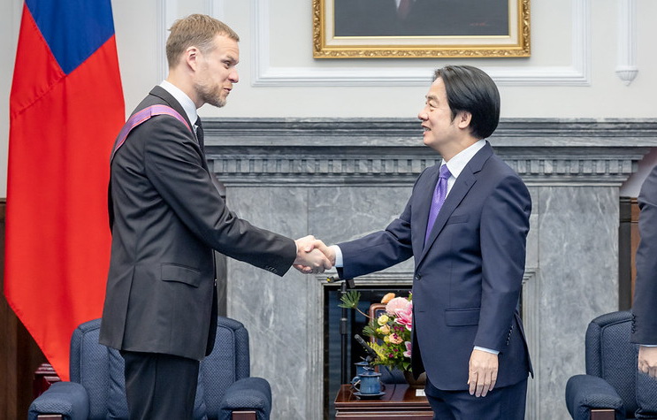 賴總統贈勳立陶宛前外交部長藍柏吉斯 表彰其深化台立關係卓越貢獻