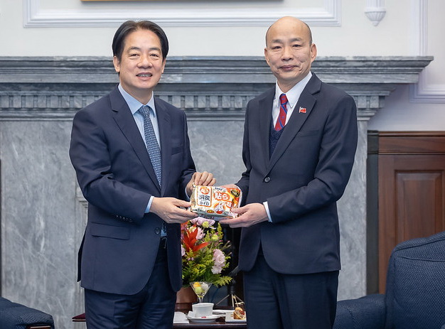 賴總統接見我赴美參加美國第60屆總統就職典禮慶賀團 賦予三項任務