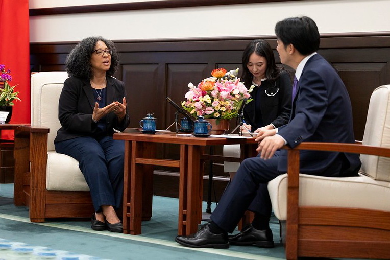 賴總統接見美聯邦眾議員訪問團 盼為全球民主和平繁榮做更多貢獻