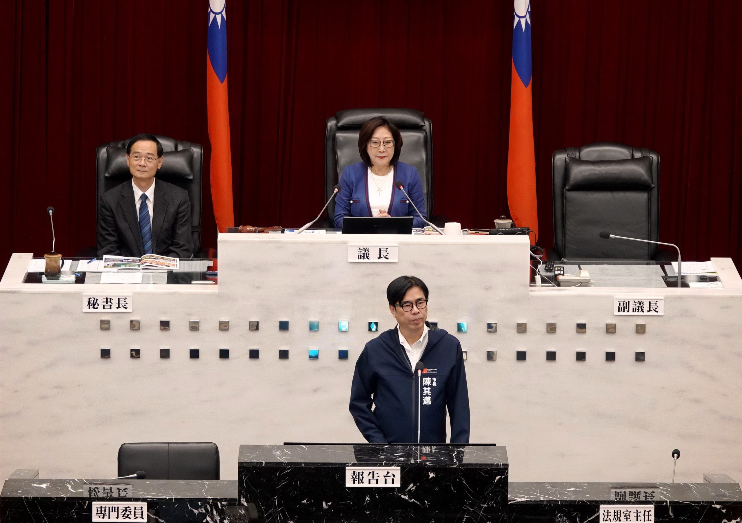 高雄市議會進行市長施政報告與質詢  執政與在野三黨團各有關注重點