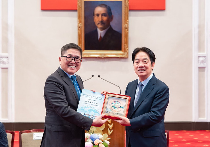 賴總統接見亞洲臺商聯合總會訪團 盼回鄉投資 布局全球、行銷全世界