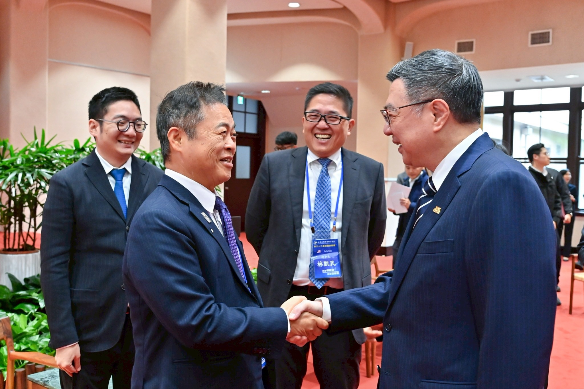 接見亞洲臺商總會回國訪問團 卓揆：政府做好準備 穩定台灣產業發展