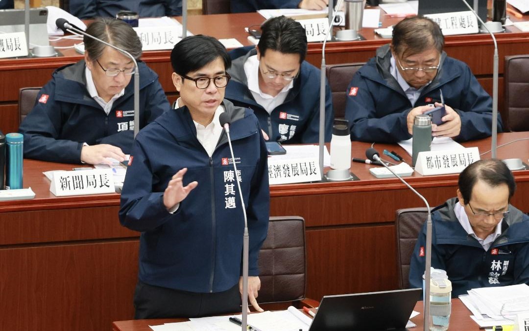 議員憂國際情勢衝擊經濟  陳其邁：推動技術創新與產業轉型因應挑戰