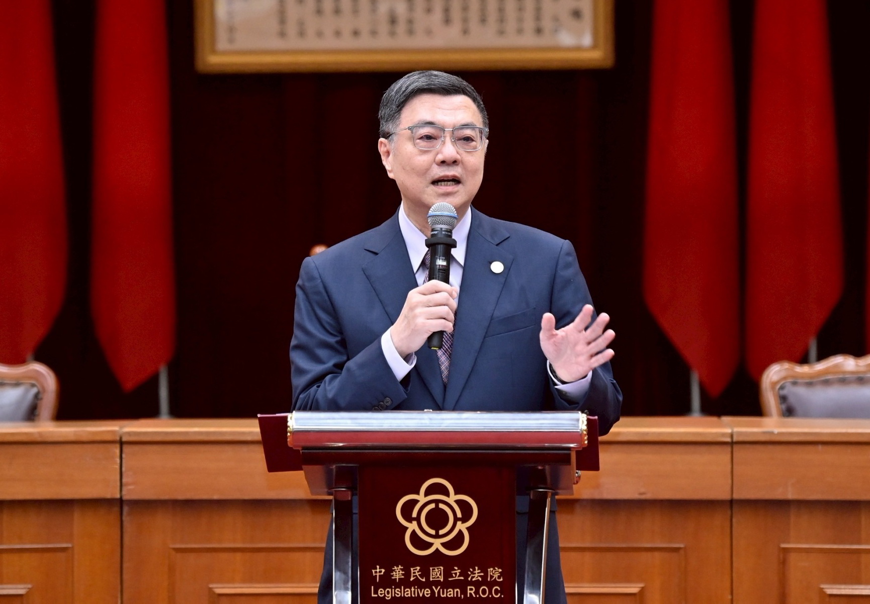 立院厚生會長交接 卓揆盼行政、立法通力合作 實現「健康台灣」理念
