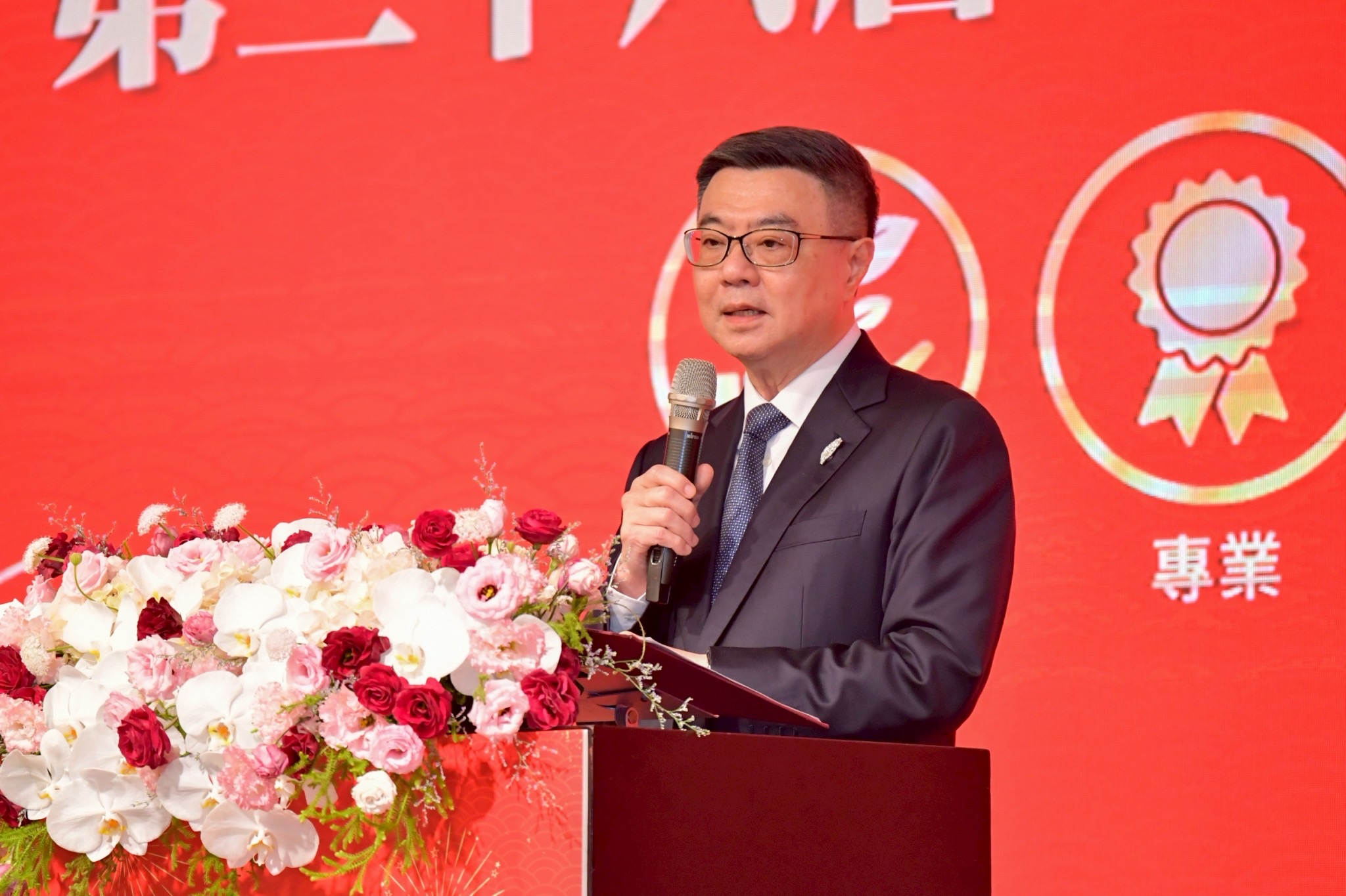 出席電電公會理事長交接典禮 卓揆期許公私協力 締造國家與產業共榮