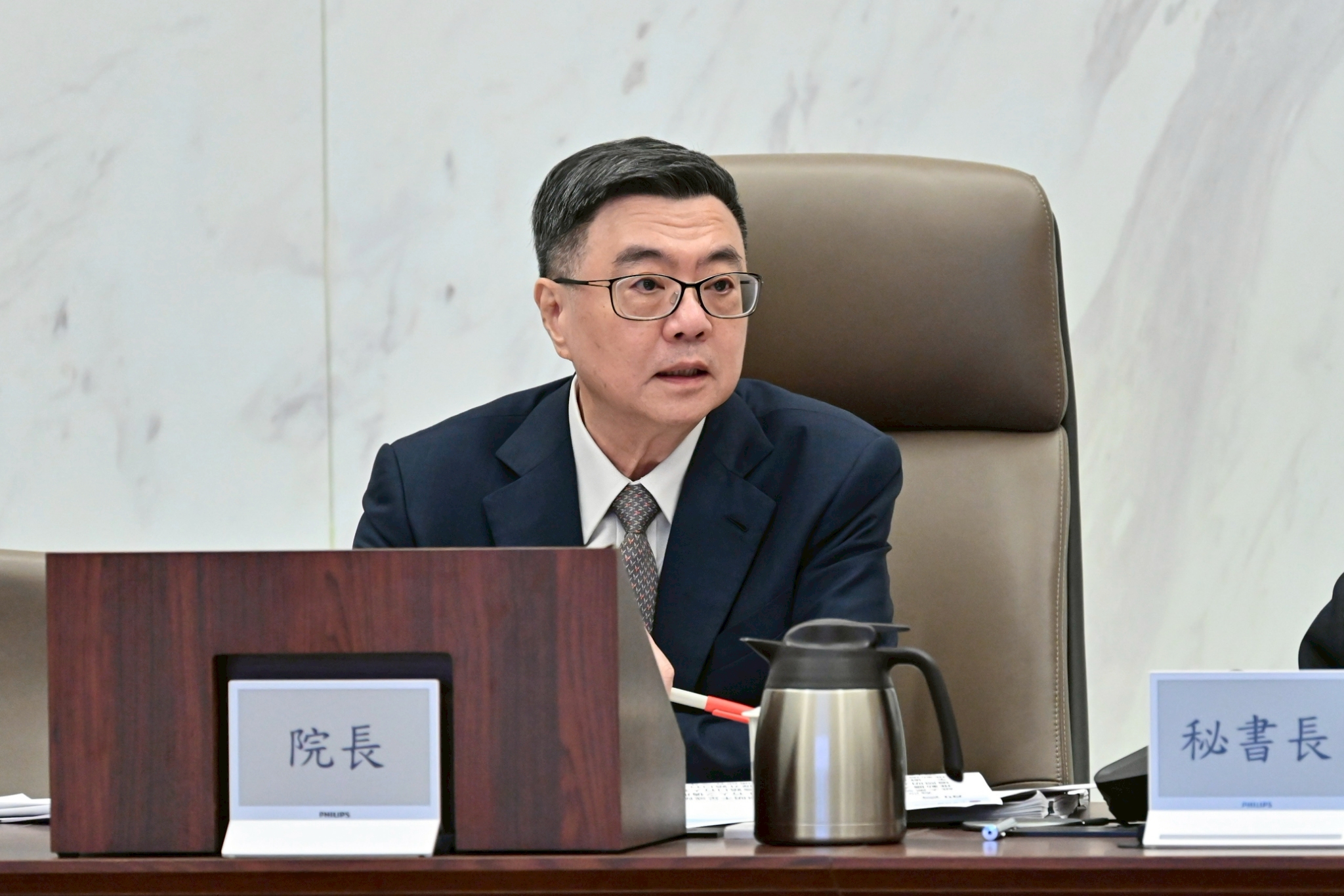 主持道安會報 卓揆：中央地方攜手推動「三支箭」 打造安全用路環境