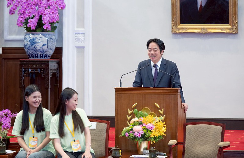 賴總統接見青年海外志工服務隊 勉以服務推動外交 讓世界看見台灣力量