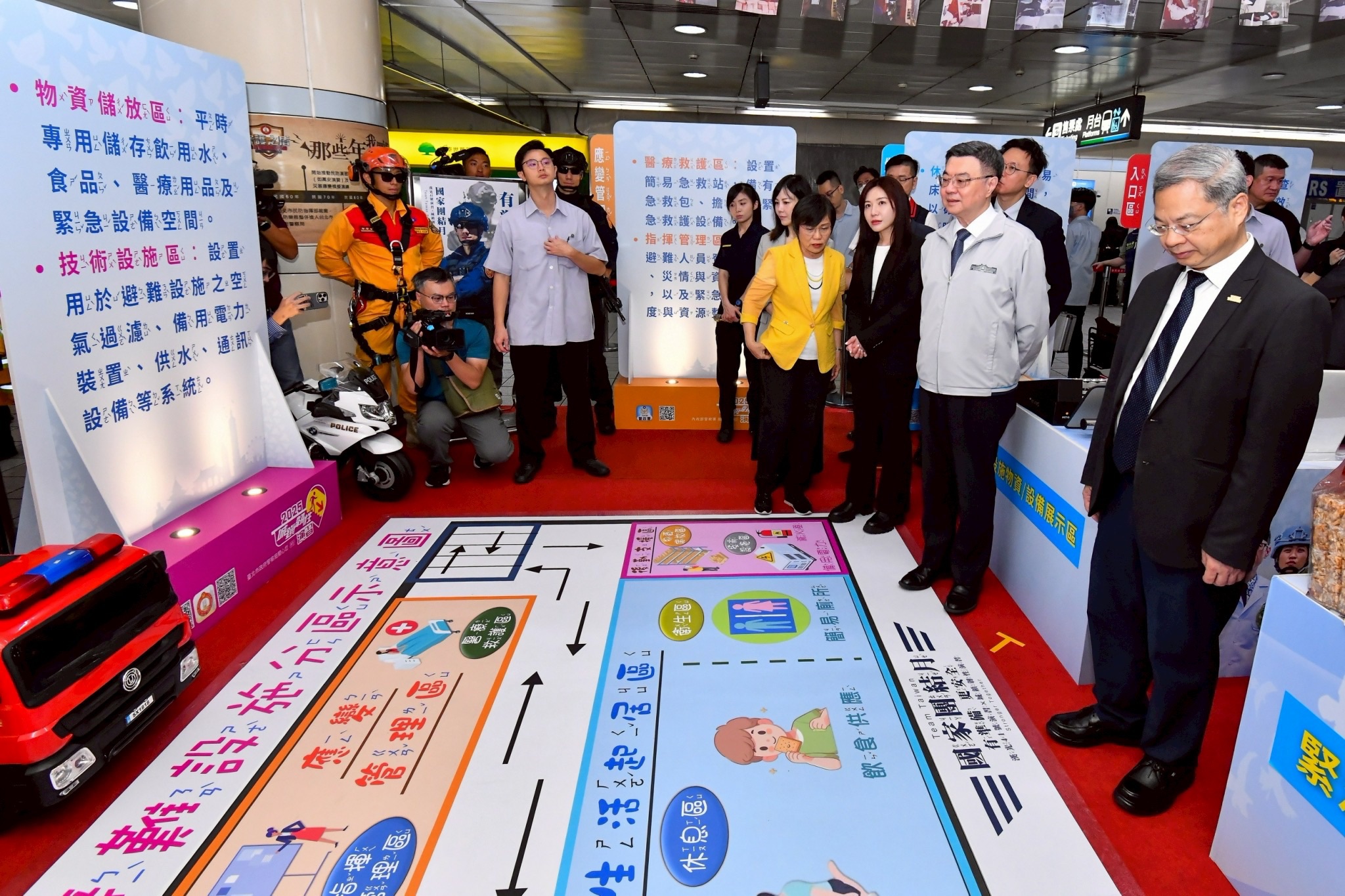 出席「守護之盾-防空避難體驗特展」 卓揆：攜手邁向更安全國家社會