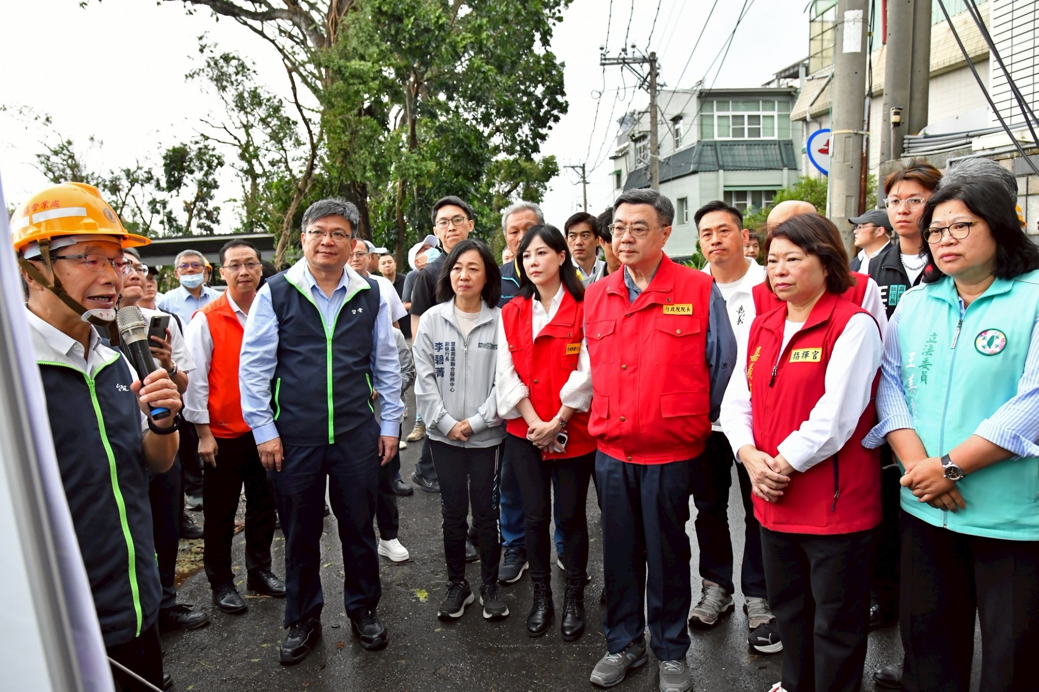 視察嘉義停電及復原情形 卓揆感謝台電同仁全力搶修 指示今日完成復電