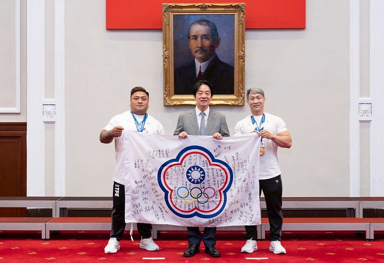 賴總統接見成都世運會代表團 肯定為國爭光 期盼透過體育運動壯大台灣