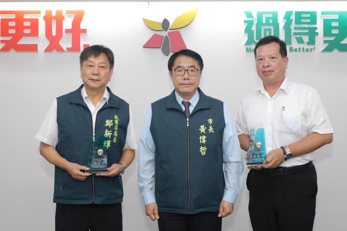 全國科展臺南奪佳績！ 市政會議獻獎 黃偉哲肯定學子展現厚實科研能量