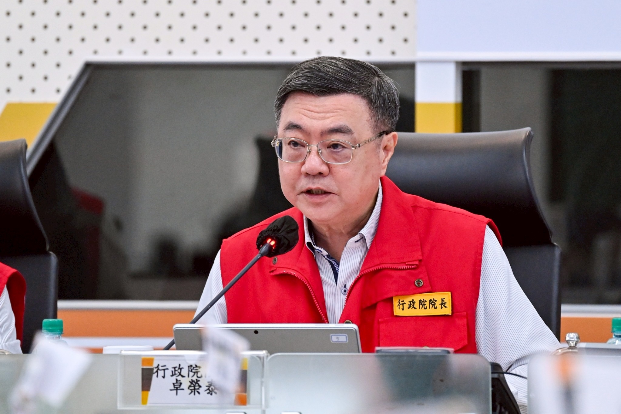 視導樺加沙中央災害應變中心 卓揆籲嚴防豪大雨、預先撤離危險地區民眾