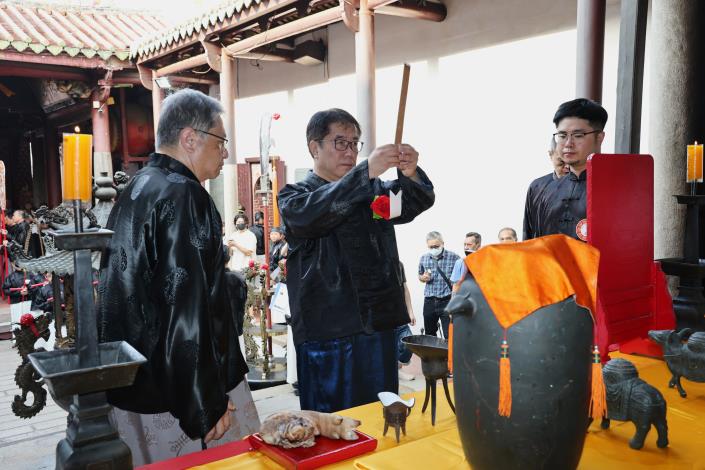 114年台南秋祭武聖祭祀大典 黃偉哲擔任正獻官 遵循古禮進行莊嚴隆重