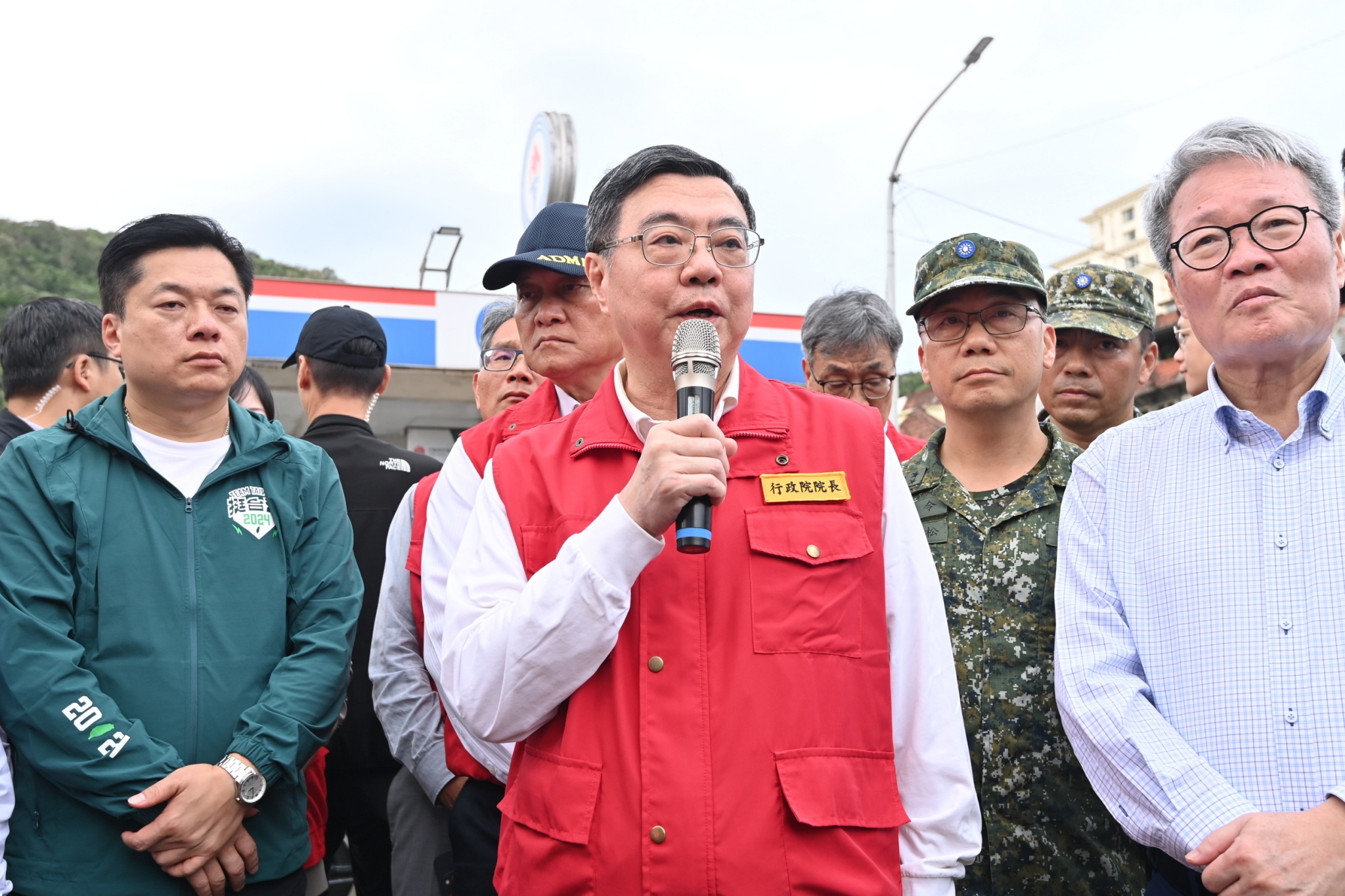 關心宜蘭淹水災情 卓揆：全力協助環境清理復原 讓民眾儘快回歸正常生活