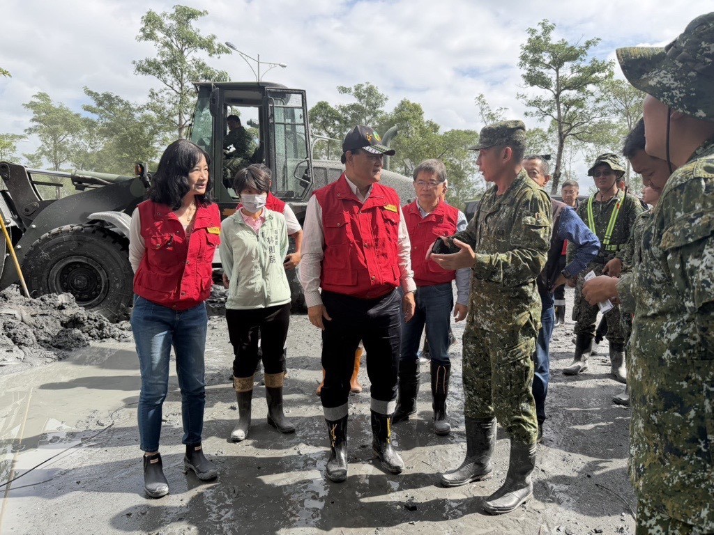 季連成關切萬榮災民家園復原、河川堤防與便道重建 感謝國軍成重要後盾