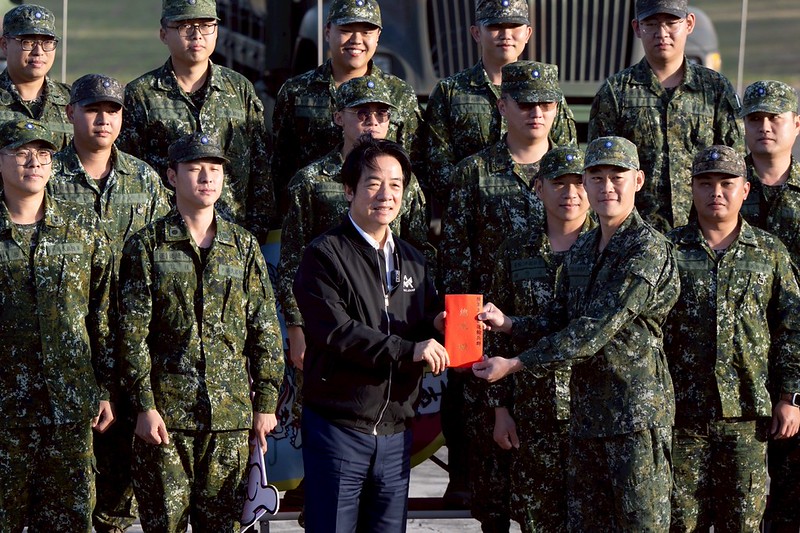 勗勉中部地區救災部隊 賴總統肯定及感謝國軍在協助花蓮救災行動的貢獻