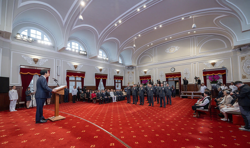 主持將官晉任授階 賴總統：打造更具現代化且有效防衛力量 守護國家安全