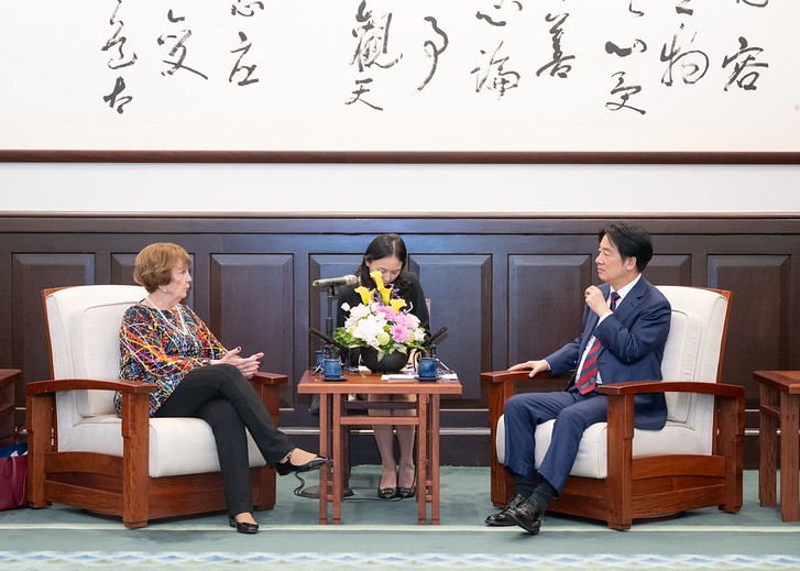 接見美國外交政策全國委員會訪團 賴總統：續推國防改革及深化台美夥伴關係