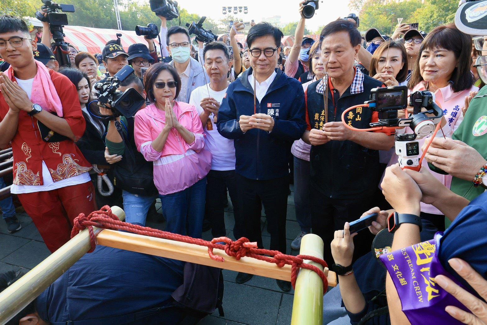 高雄三山媽祖暨白沙屯媽祖盛大合體遶境 陳其邁祈願國泰民安、風調雨順