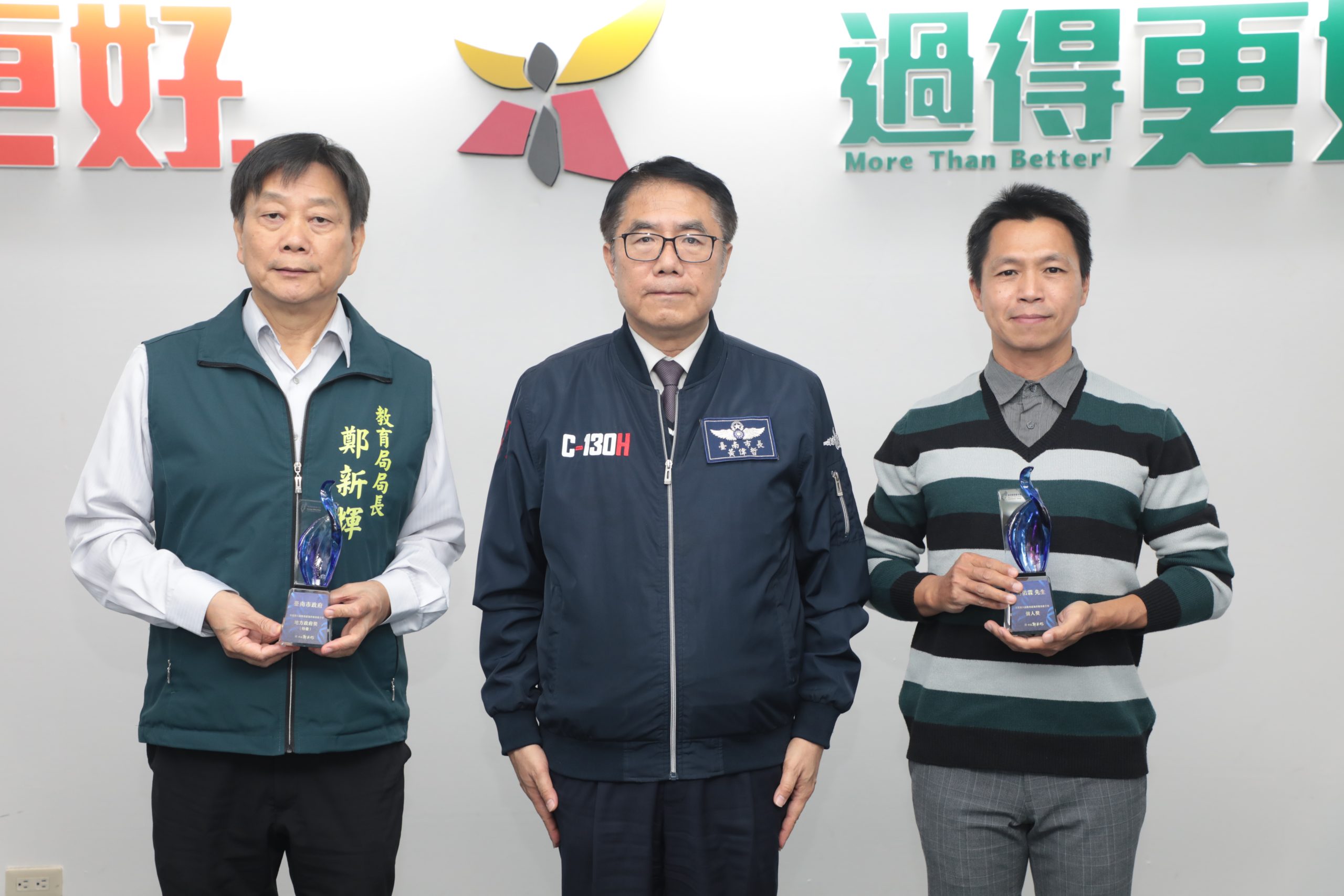 全國唯一六連霸 台南再獲海洋教育地方政府獎特優 隆田國小校長獲個人獎