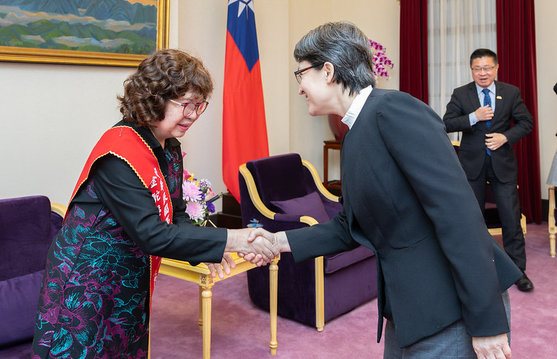 蕭副總統接見第30屆「金駝獎」得獎人 肯定志工成為凝聚社會的溫暖力量