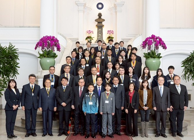 賴總統接見國際傑出發明家獎得獎人 肯定創新實力 盼能點亮台灣、照亮世界