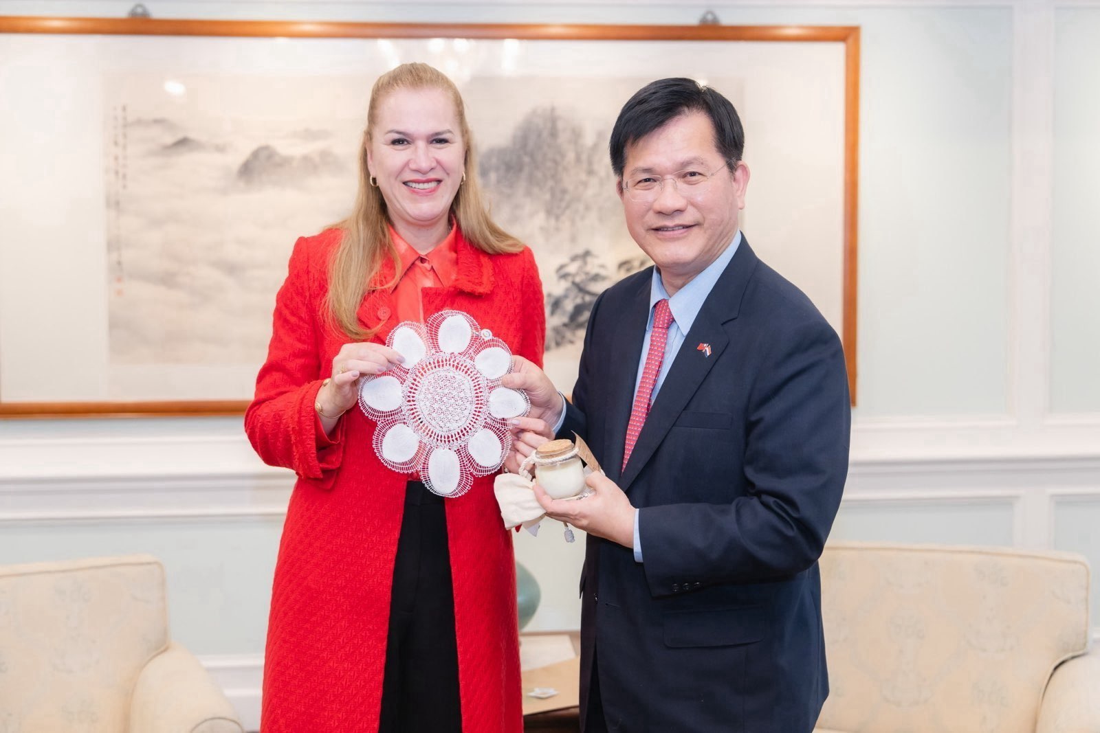 巴拉圭共和國衛福部部長芭蘭訪台 林佳龍午宴歡迎 期盼未來持續深化合作