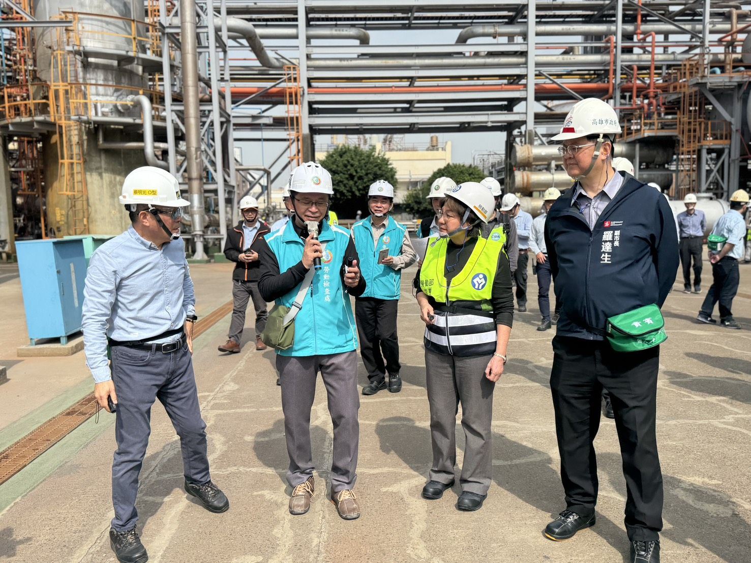高市府與勞動部聯檢林園石化廠 羅達生促請業者邁向永續安全的高值未來