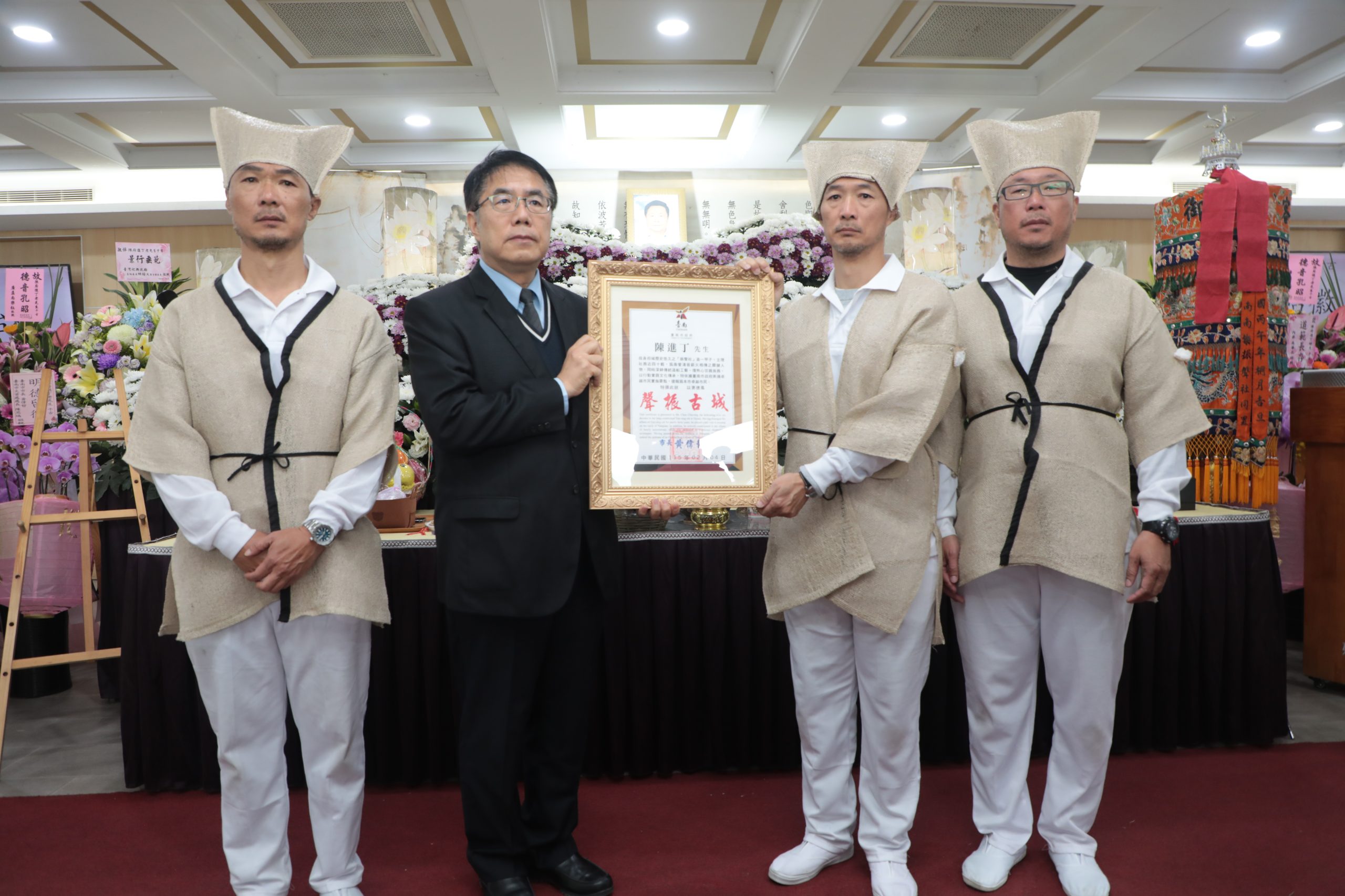 振聲社前社長陳進丁辭世 黃偉哲頒發「卓越市民」表揚狀 肯定其一生貢獻