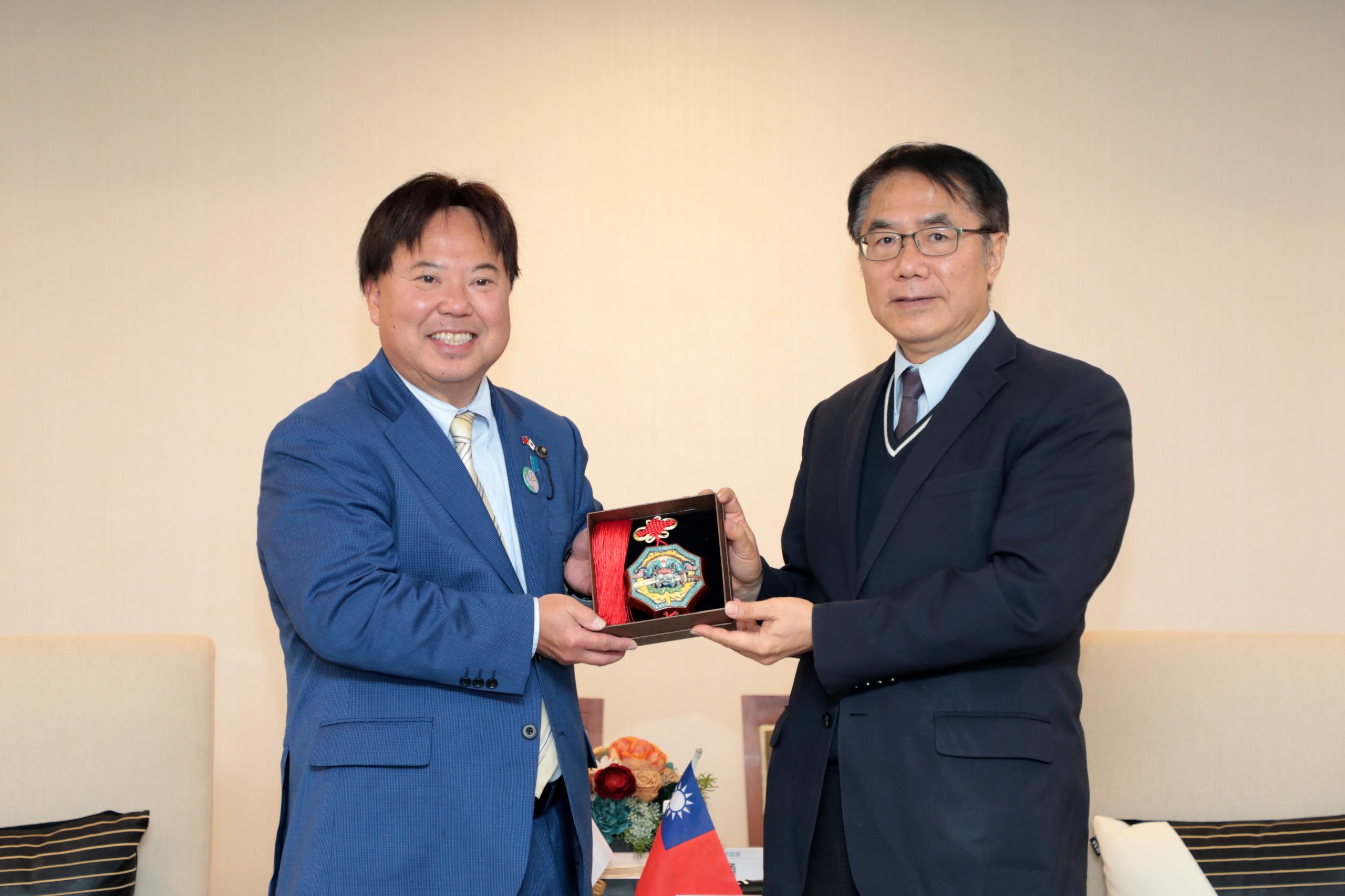 日本埼玉縣議會日台友好議員聯盟拜會黃偉哲 交流政府數位化與防災經驗