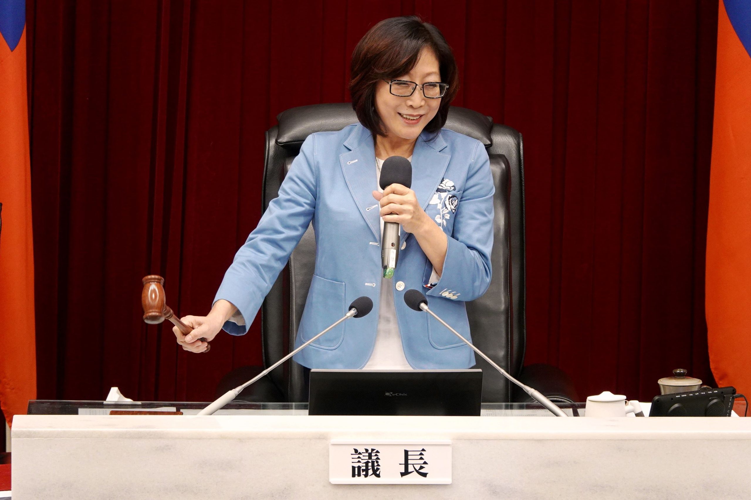 高市議會審定115年度地方總預算案 康裕成籲市府應善用資源 落實政策執行